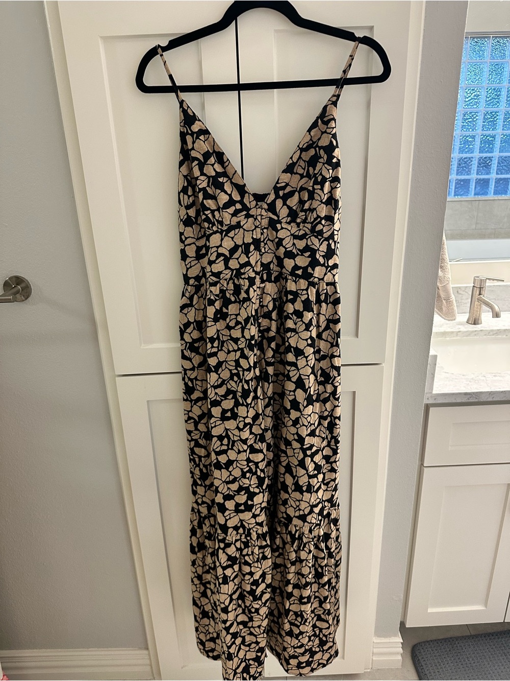 Abercrombie & Fitch Black and Beige Floral Maxi Dress